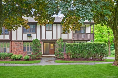 /international/us/631-sierra-vista-lane-valley-cottage-ny-110108364456/
