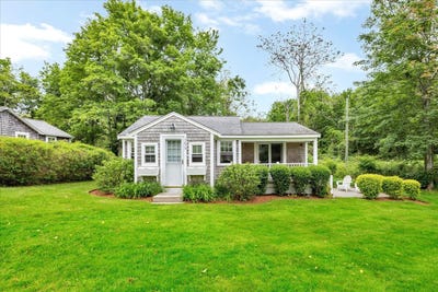 /international/us/3679-main-street-brewster-ma-110108268356/