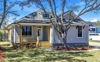 /international/us/141-ne-39th-street-oak-island-nc-110107002683/