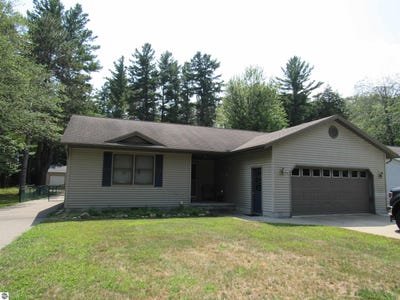 /international/us/109-w-tawas-lake-road-east-tawas-mi-110101504034/?lang=de