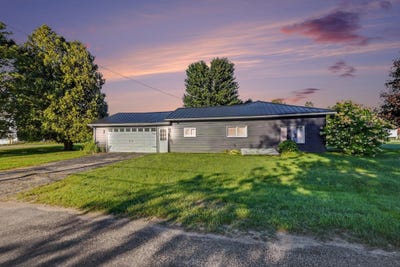 /international/us/301-maple-street-luther-mi-110110148393/