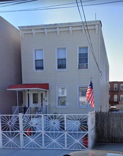 /international/us/1403-leland-avenue-bronx-ny-110107168634/