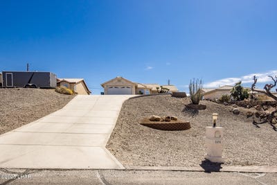 /international/us/2490-fannin-dr-lake-havasu-city-az-110097763370/