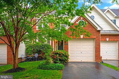 /international/us/15829-fourmile-creek-court-haymarket-va-110108679628/