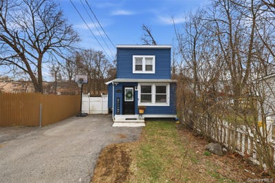 /international/us/121-little-britain-road-newburgh-ny-110108296103/