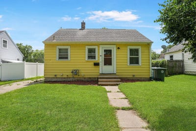 /international/us/1422-vine-street-waterloo-ia-110099593270/