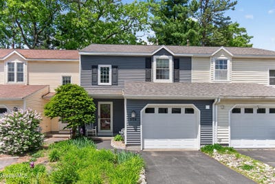 /international/us/516-elk-circle-ballston-spa-ny-110108548235/