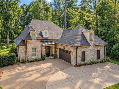 /international/us/103-turtle-creek-drive-batesville-ms-110119559422/
