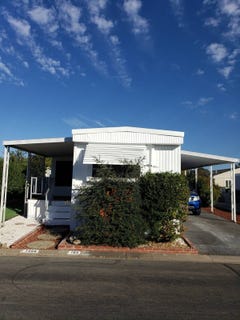 /international/us/7404-white-river-lane-sacramento-ca-110107779356/