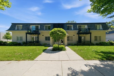 /international/us/9601-s-karlov-avenue-oak-lawn-il-110120466484/