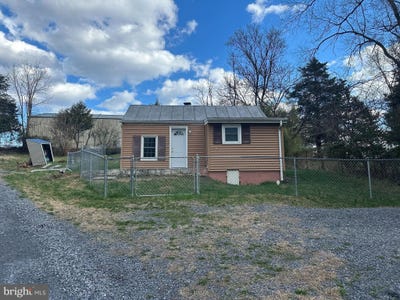 /international/us/27292-old-valley-pike-toms-brook-va-110109115876/