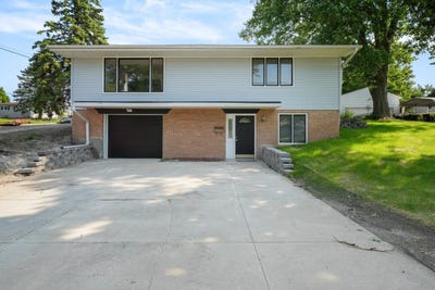/international/us/1103-9th-ave-union-grove-wi-110101063971/