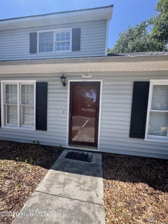 /international/us/3200-crystal-oaks-lane-morehead-city-nc-110108179736/