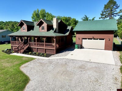 /international/us/188-riverside-drive-norfork-ar-110107934224/