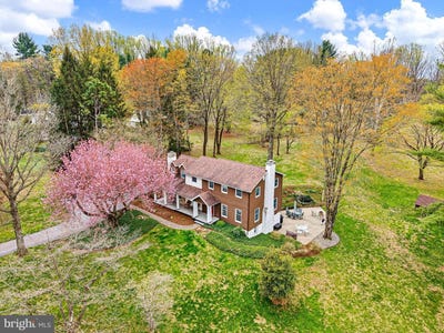 /international/us/5-old-orchard-ln-chadds-ford-pa-110107382014/