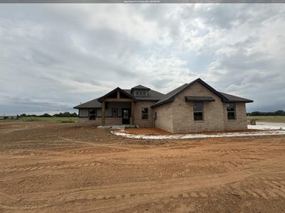 /international/us/2706-belle-crossing-dr-enid-ok-110098898052/