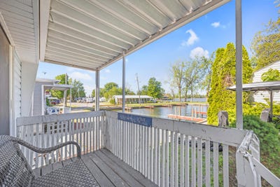 /international/us/8312-ohio-366-russells-point-oh-110108468622/