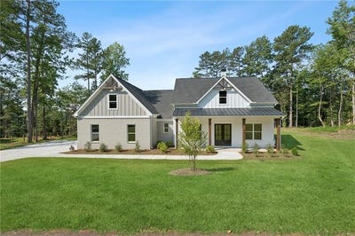 /international/us/5680-mack-way-gainesville-ga-110099988069/