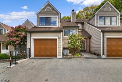 /international/us/403-betty-lane-mine-hill-twp-nj-110108224274/