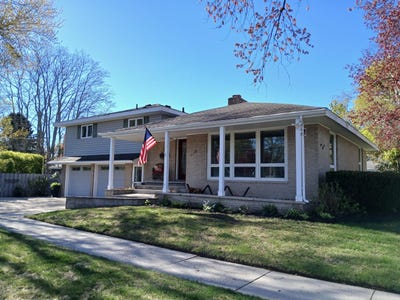 /international/us/318-n-emily-street-ludington-mi-110108019386/
