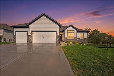 /international/us/2209-greenfield-court-kearney-mo-110107350564/