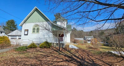 /international/us/14-hankins-church-street-hankins-ny-110106621335/