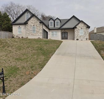 /international/us/8026-canter-lane-powell-tn-110120463372/
