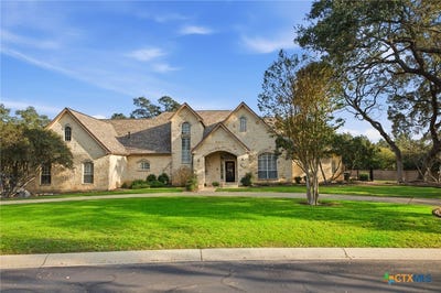 /international/us/9610-trophy-oaks-drive-san-antonio-tx-110106677126/