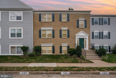 /international/us/12205-chaucer-lane-woodbridge-va-110100980485/