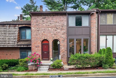 /international/us/4953-oriskany-drive-annandale-va-110101254616/