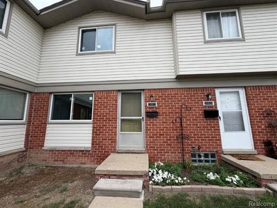 /international/us/20934-hunt-roseville-mi-110109854994/