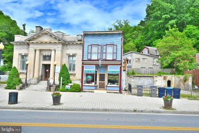 /international/us/8-s-main-street-port-deposit-md-110108361599/
