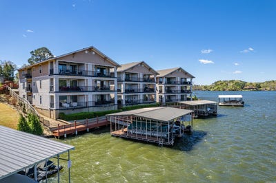 /international/us/244-bayou-point-hot-springs-ar-110098376622/