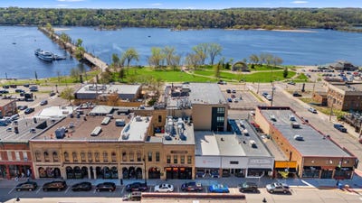 /international/us/517-2nd-street-hudson-wi-110106091068/
