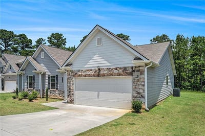 /international/us/403-crowley-drive-calhoun-ga-110100471892/