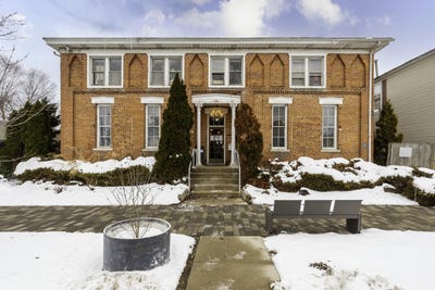 /international/us/105-n-broadway-street-cassopolis-mi-110106319371/