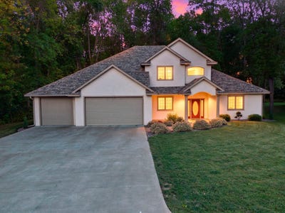 /international/us/3214-shorewood-drive-rush-city-mn-110110145930/