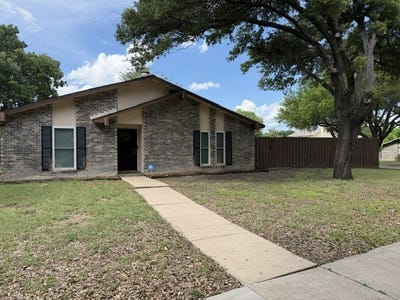 /international/us/1401-cross-bend-road-plano-tx-110108364890/