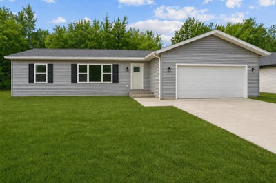 /international/us/1296-e-bluff-rd-whitewater-wi-110108877505/