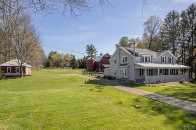 /international/us/3910-w-seneca-syracuse-ny-110107668712/