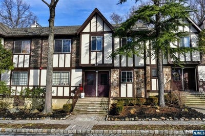 /international/us/3707-mark-twain-way-mahwah-nj-110107627418/