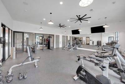 /international/us/280-salmon-brook-street-granby-ct-110107441310/