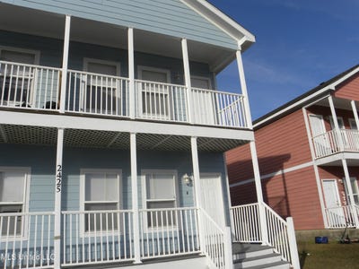 /international/us/2425-esplanade-street-lot-a-ocean-springs-ms-110103573973/