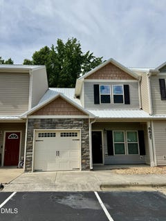 /international/us/6421-hatchies-drive-raleigh-nc-110108475097/