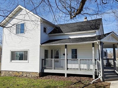/international/us/6627-e-berrien-street-eau-claire-mi-110105872214/