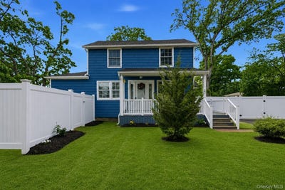 /international/us/2-taft-avenue-islip-ny-110108494884/
