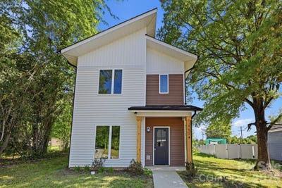 /international/us/1534-w-horah-street-salisbury-nc-110107458693/