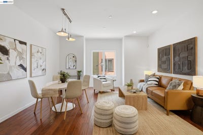 /international/us/4895-shattuck-ave-oakland-ca-110107303296/