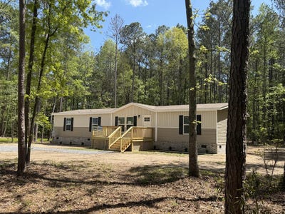 /international/us/115-ash-hill-drive-eutawville-sc-110107891772/
