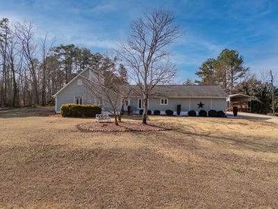 /international/us/260-heritage-hills-drive-spartanburg-sc-110105873345/